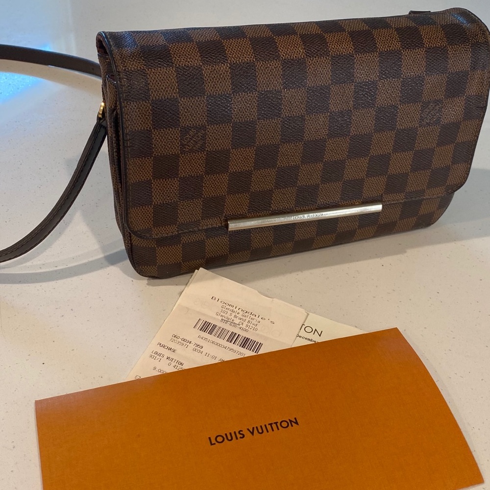 Louis Vuitton Hoxton PM Damier crossbody